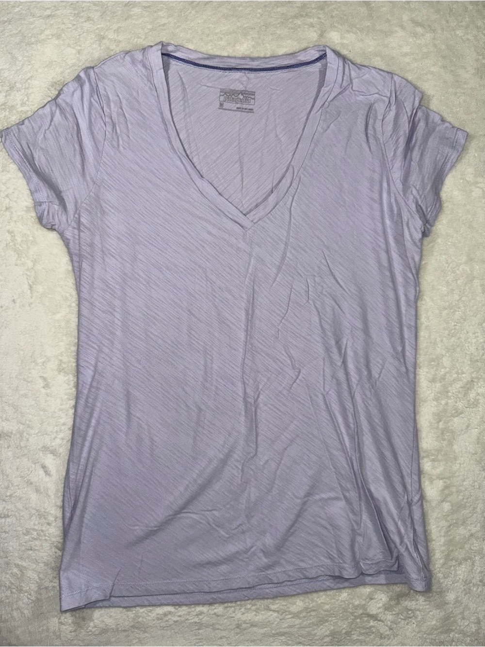 Patagonia Necessity V-Neck T-Shirt Purple Lavender Women's M